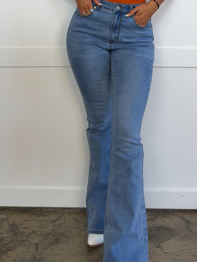 Danny Medium Wash Flare Jean