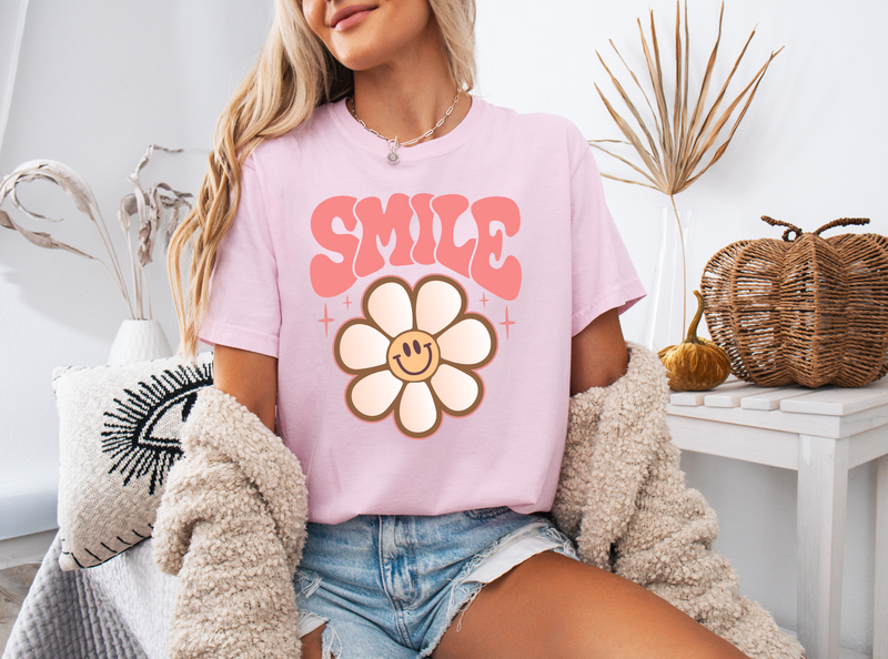 Daisy Smile Graphic Tee